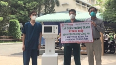 胡志明市继续接受防控疫情医疗设备