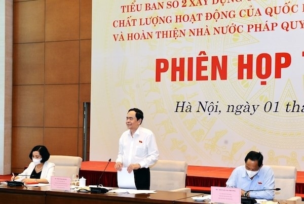 革新组织、提高国会活动质量,满足建设、完善越南社会主义法治国家需要 革新组织、提高国会活动质量,满足建设、完善越南社会主义法治国家需要