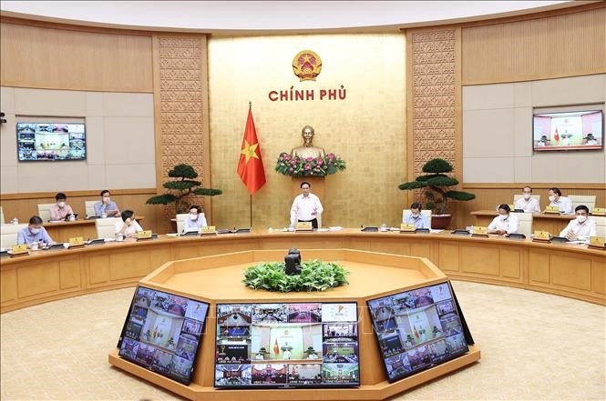 Điều chỉnh và tích cực triển khai chiến lược mới về phòng chống dịch