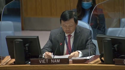 越南呼唤各国尊重和平解决国际争端的原则
