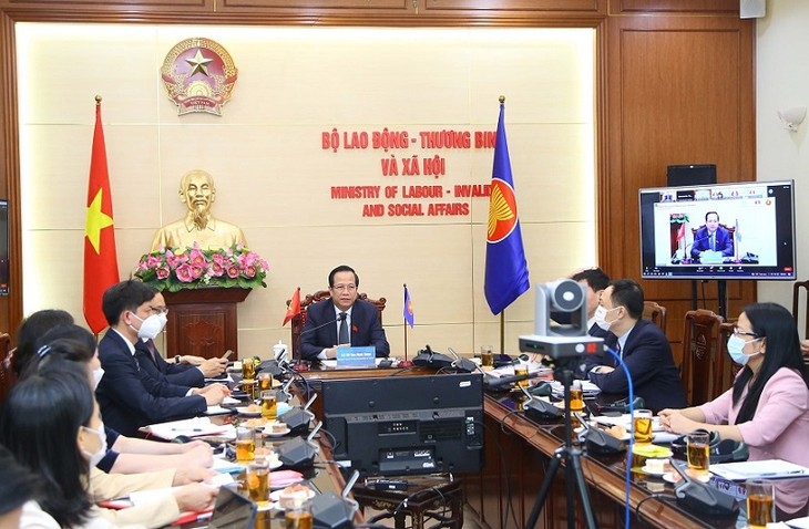 在新冠肺炎疫情背景下实施性别平等 在新冠肺炎疫情背景下实施性别平等