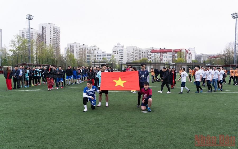 Người Việt tại Nga tổ chức giải bóng đá cộng đồng Người Việt tại Nga tổ chức giải bóng đá cộng đồng