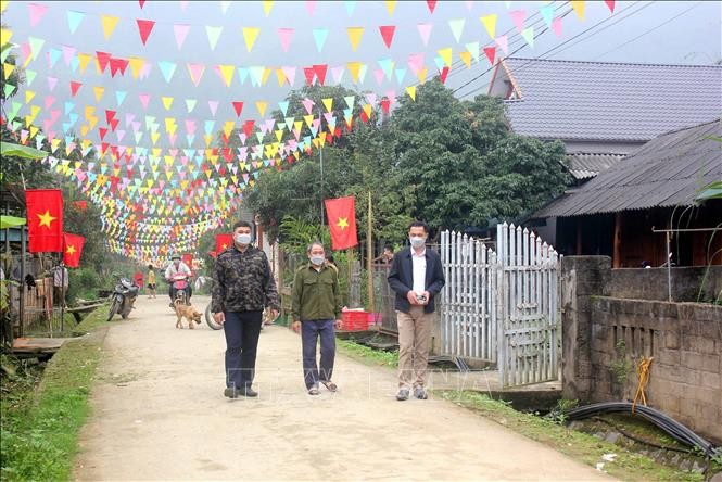 Phong trào thi đua "Cả nước chung sức xây dựng nông thôn mới" Phong trào thi đua "Cả nước chung sức xây dựng nông thôn mới"