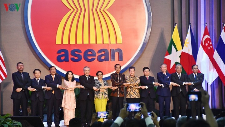 Biển Đông: Điểm đến của các cường quốc thế giới Biển Đông: Điểm đến của các cường quốc thế giới