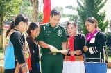ລາຍ​ເຈົາ ​ເຜີຍ​ແຜ່​ກົດໝາຍ​ວ່າ​ດ້ວຍ​ທະຫານ​ປ້ອງ​ກັນ​ຊາຍ​ແດນ ຫວຽດນາມ ​ໃຫ້​ທຸກ​ບ້ານ