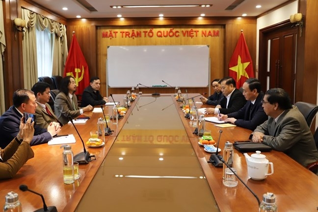 ເຊື່ອມ​ຕໍ່ຊາວຫວຽດນາມ ອາໄສຢູ່ຕ່າງປະເທດ​ຮັກ​ຊາດ ອວ່າຍໜ້າເມືອ​ບ້ານ​ເກີດ​ເມືອງ​ນອນ