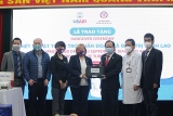 USAID ອາເມລິກາ ມອບອຸປະກອນກວດບົ່ງມະຕິພະຍາດວັນນະໂລກ ໃນ 2 ຊົ່ວໂມງ ແລະຢາປິ່ນປົວພະຍາດວັນນະໂລກໃຫ້ແກ່ຫວຽດນາມ