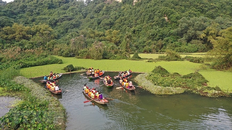 ຄົ້ນ​ພົບ​ສະ​ຖານ​ທີ່​ທ່ອງ​ທ່ຽວ​ທີ່​ເປັນ​ເອ​ກະ​ລັກ​ສະ​ເພາະ​ຂອງ ນີງບິ່ງ