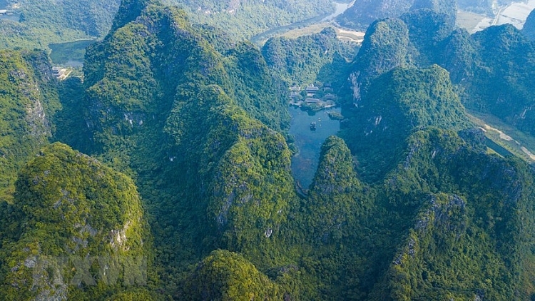ຄົ້ນ​ພົບ​ສະ​ຖານ​ທີ່​ທ່ອງ​ທ່ຽວ​ທີ່​ເປັນ​ເອ​ກະ​ລັກ​ສະ​ເພາະ​ຂອງ ນີງບິ່ງ