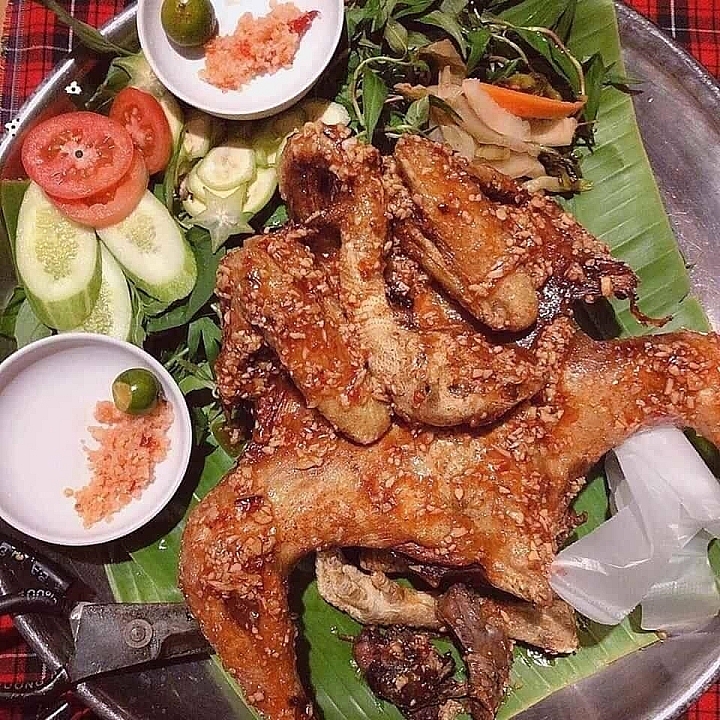 ໄປດັກລັກ ເພື່ອລອງກີນປີ້ງໄກ່ບ້ານໂດນ, ອາຫານແຊບຕາມລົດຊາດພູຜາປ່າດົງ ໄປດັກລັກ ເພື່ອລອງກີນປີ້ງໄກ່ບ້ານໂດນ, ອາຫານແຊບຕາມລົດຊາດພູຜາປ່າດົງ