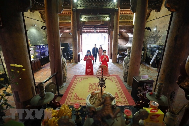 ສາລາ ກິມເງິນ- ຈຸດພົ້ນເດັ່ນຂອງການທ່ອງທ່ຽວວັດທະນະທຳເມື່ອມາຢ້ຽມຢາມຖະໜົນເກົ່າຮ່າໂນ້ຍ ສາລາ ກິມເງິນ- ຈຸດພົ້ນເດັ່ນຂອງການທ່ອງທ່ຽວວັດທະນະທຳເມື່ອມາຢ້ຽມຢາມຖະໜົນເກົ່າຮ່າໂນ້ຍ