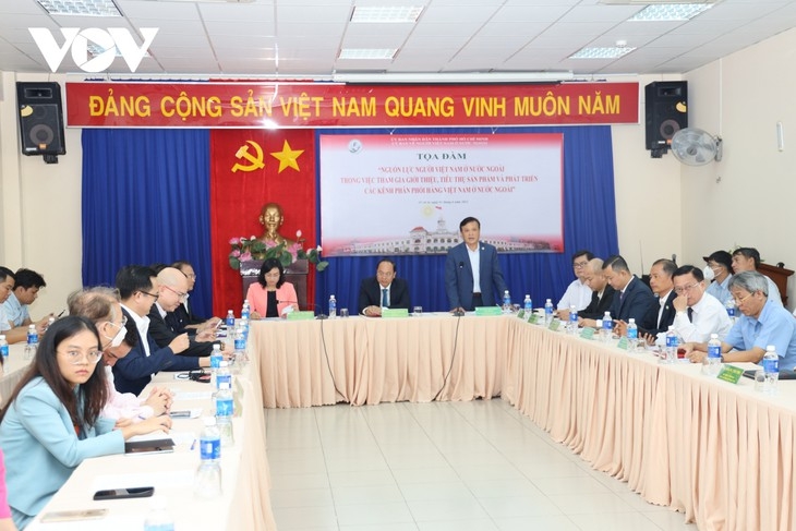 ລະດົມຊາວ ຫວຽດນາມ ອາໄສຢູ່ຕ່າງປະເທດເຂົ້າຮ່ວມການພັດທະນາຊ່ອງ ຈຳໜ່າຍສິນຄ້າ ຫວຽດນາມ ຢູ່ຕ່າງປະເທດ