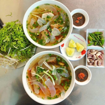 ຈຸດໝາຍປາຍທາງໃນລະດູຮ້ອນຢູ່ນະຄອນ ຢູ່ຍາຈາງ ສຳລັບຄອບຄົວ