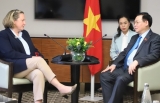 ຫວຽດ​ນາມ ແລະ ລາ​ຊະ​ອາ​ນາ​ຈັກ​ອັງ​ກິດ ເພີ່ມ​ທະ​ວີ​ການ​ຮ່ວມ​ມື ດ້ານ​ການ​ຄ້າ
