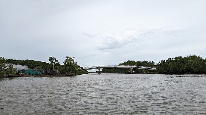 ຄົ້ນຫາແຫຼມ ກ່າເມົາ ຕາມທາງນ້ຳ