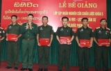 ພິທີປິດຊຸດຝຶກອົບຮົມການຄົ້ນຄວ້າຍຸດທະສາດການທະຫານໃຫ້ແກ່ກອງທັບລາວ ລຸ້ນທີ 5