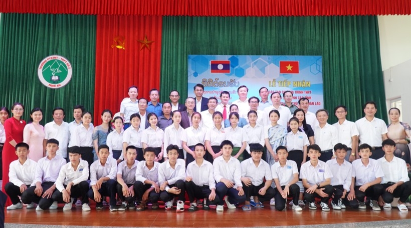ແຂວງເງະອານ ຮັບບໍາລຸງສ້າງໃນຫຼັກສູດການສຶກສາຊັ້ນມັດທະຍົມຕອນປາຍໃຫ້ແກ່ນັກຮຽນລາວ ສົກຮຽນທໍາອິດ ແຂວງເງະອານ ຮັບບໍາລຸງສ້າງໃນຫຼັກສູດການສຶກສາຊັ້ນມັດທະຍົມຕອນປາຍໃຫ້ແກ່ນັກຮຽນລາວ ສົກຮຽນທໍາອິດ