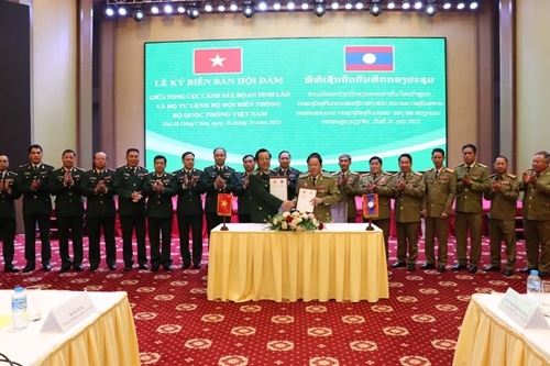 ກົມໃຫຍ່ຕຳຫຼວດລາວ ແລະກອງບັນຊາການທະຫານຊາຍແດນຫວຽດນາມ ເພີ່ມທະວີການຮ່ວມມືດ້ານປ້ອງກັນຊາດ-ປ້ອງກັນຄວາມສະງົບ ກົມໃຫຍ່ຕຳຫຼວດລາວ ແລະກອງບັນຊາການທະຫານຊາຍແດນຫວຽດນາມ ເພີ່ມທະວີການຮ່ວມມືດ້ານປ້ອງກັນຊາດ-ປ້ອງກັນຄວາມສະງົບ