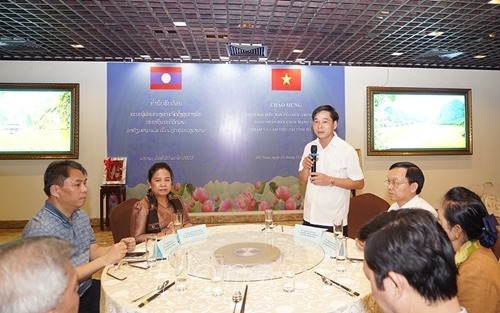 ຄະນະປະຕິບັດງານຄະນະຈັດຕັ້ງສູນກາງພັກປະຊາຊົນປະຕິວັດລາວ ຢ້ຽມຢາມ ແລະເຮັດວຽກຢູ່ແຂວງ ຮ່ານາມ