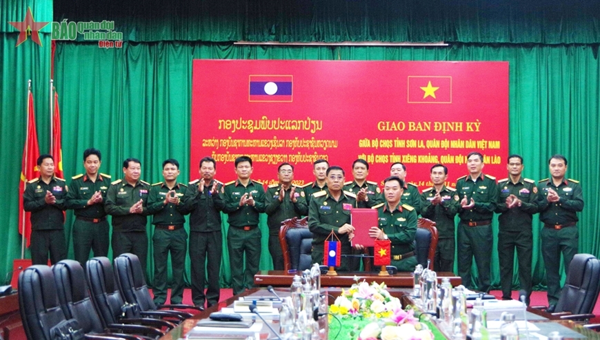 ກອງບັນຊາການທະຫານແຂວງ ເຊີນລາ ແລະຊຽງຂວາງ ກອງປະຊຸມພົບປະແລກປ່ຽນ