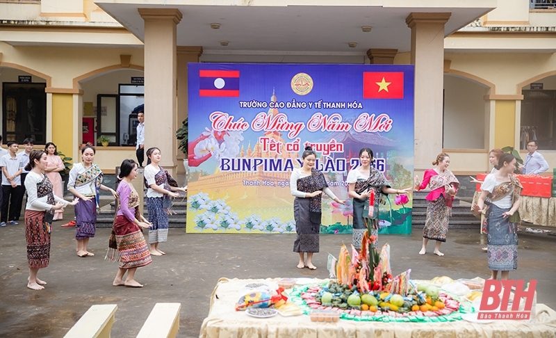 ຫວຽດນາມ-ລາວ ເພີ່ມພູນຄູນສ້າງນໍ້າໃຈມິດຕະພາບ ຜ່ານການບໍລຸງສ້າງຊັບພະຍາກອນມະນຸດ ຫວຽດນາມ-ລາວ ເພີ່ມພູນຄູນສ້າງນໍ້າໃຈມິດຕະພາບ ຜ່ານການບໍລຸງສ້າງຊັບພະຍາກອນມະນຸດ