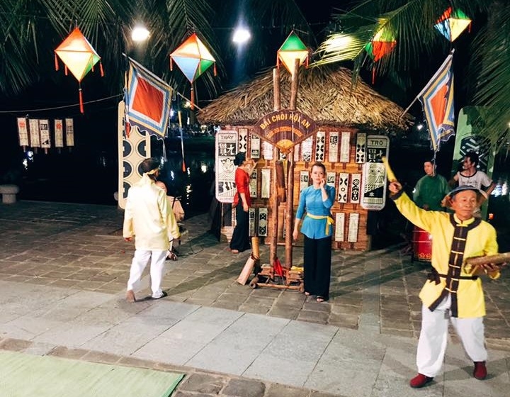 Bài chòi đầu năm, một nét văn hoá độc đáo xứ Quảng ve xu quang hao hung voi bai choi dau nam