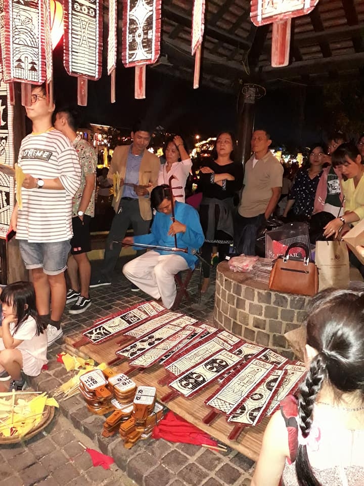 Bài chòi đầu năm, một nét văn hoá độc đáo xứ Quảng ve xu quang hao hung voi bai choi dau nam