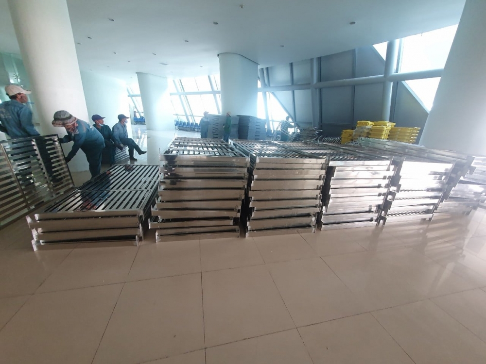 Tháo dỡ bệnh viện dã chiến Tiên Sơn ở Đà Nẵng đưa ra Hải Dương phục vụ chống dịch Tháo dỡ bệnh viện dã chiến Tiên Sơn ở Đà Nẵng đưa ra Hải Dương phục vụ chống dịch