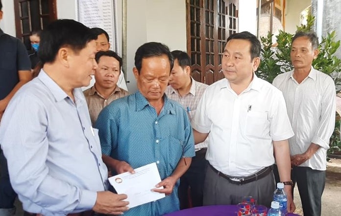 Tìm thấy 6 nạn nhân trong vụ lật thuyền ở Quảng Nam tim thay 5 nan nhan trong vu lat thuyen o quang nam