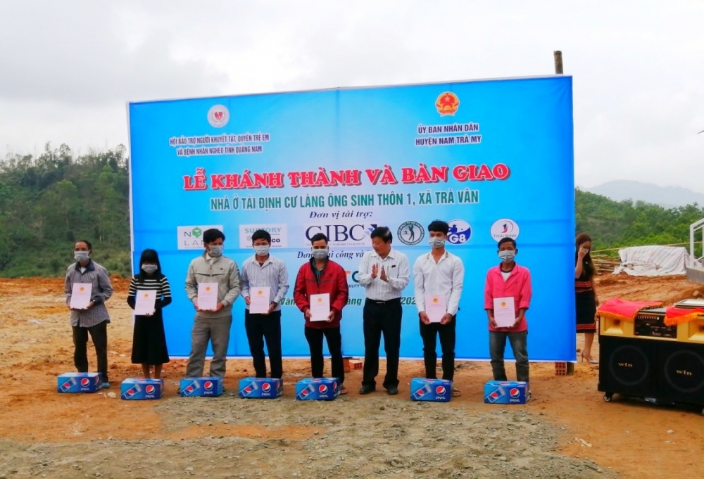 Người dân Trà Leng có nhà mới ngay trước Tết Tân Sửu Người dân Trà Leng có nhà mới ngay trước Tết Tân Sửu