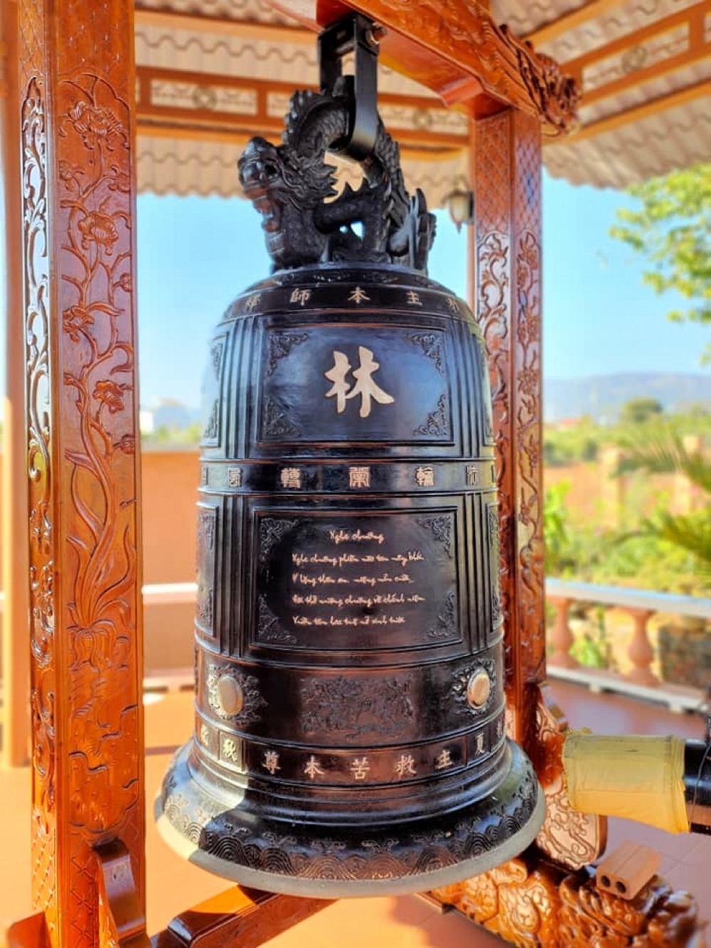 Đầu xuân ở chùa làng Đầu xuân ở chùa làng