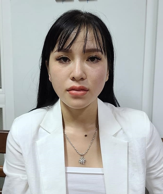 Đà Nẵng: Hotgirl cầm đầu đường dây mua bán 2800 viên thuốc lắc bị bắt Đà Nẵng: Hotgirl cầm đầu đường dây mua bán 2800 viên thuốc lắc bị bắt