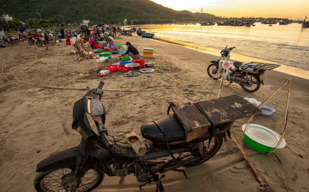 Bình minh ở làng chài Thọ Quang