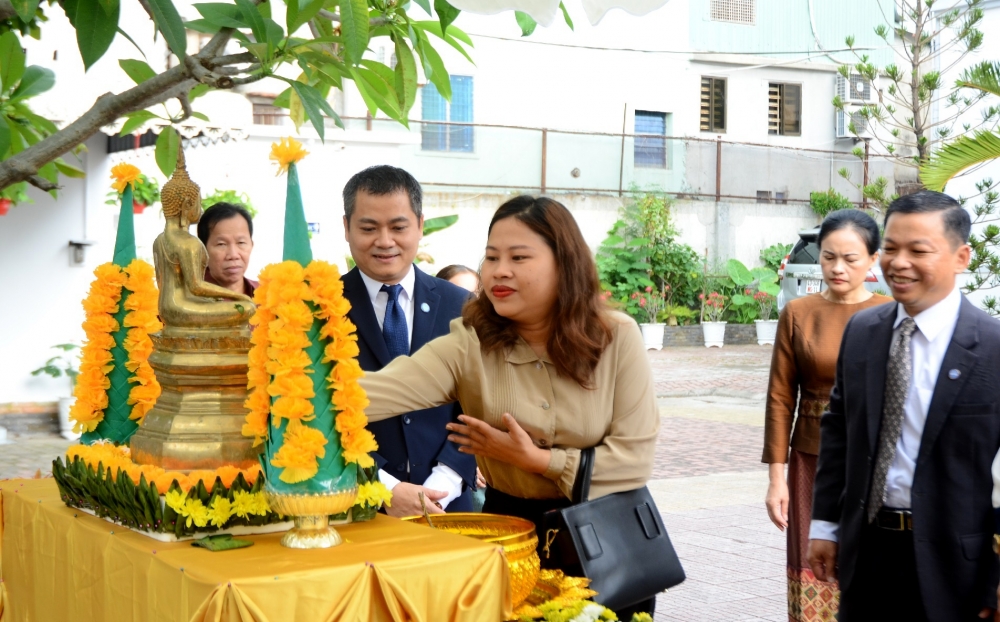 DAFO thăm và chúc Tết Bunpimay Lãnh sự quán Lào tại Đà Nẵng DAFO thăm và chúc Tết Bunpimay Lãnh sự quán Lào tại Đà Nẵng