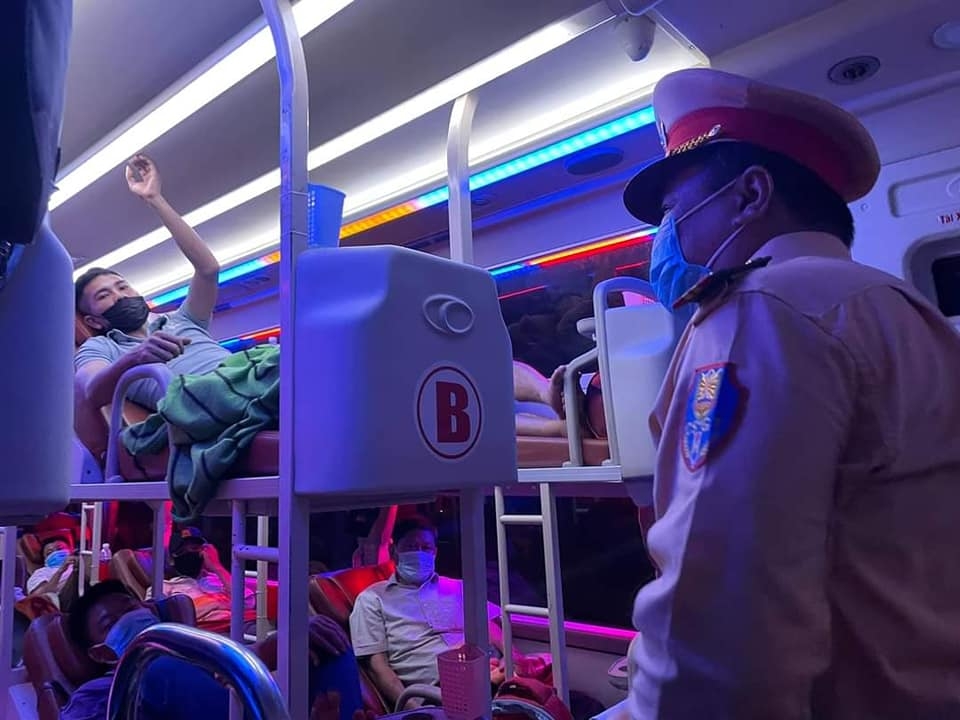 Xử lý tài xế nhà xe Chín Nghĩa không chấp hành quy định phòng dịch Xử lý tài xế nhà xe Chín Nghĩa không chấp hành quy định phòng dịch