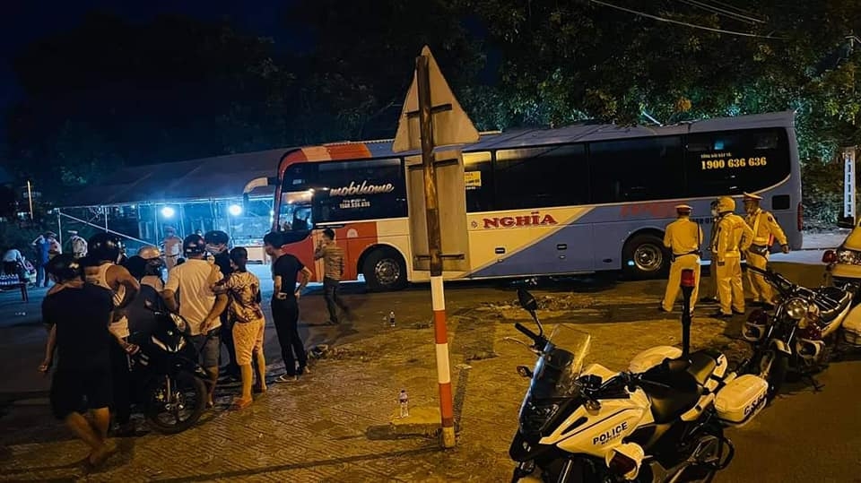 Xử lý tài xế nhà xe Chín Nghĩa không chấp hành quy định phòng dịch Xử lý tài xế nhà xe Chín Nghĩa không chấp hành quy định phòng dịch