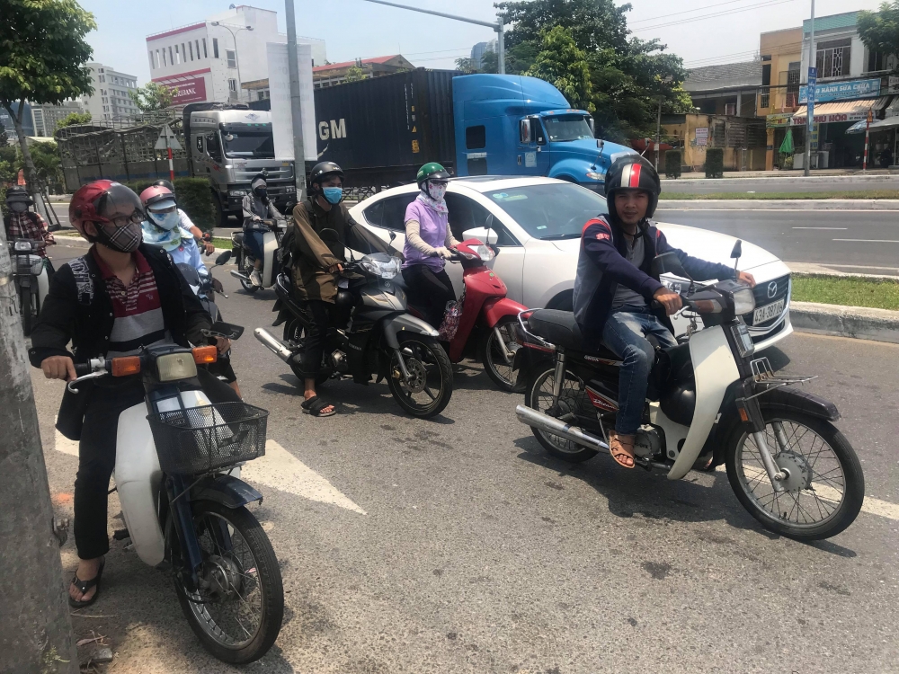 Mưu sinh mùa nắng lửa Mưu sinh mùa nắng lửa