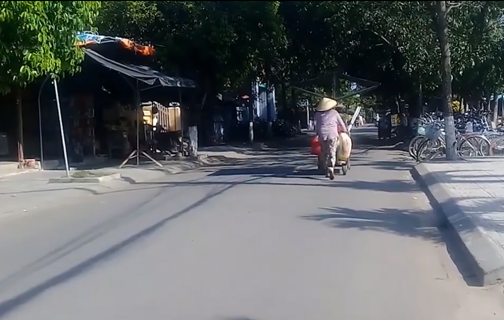 Mưu sinh mùa nắng lửa Mưu sinh mùa nắng lửa