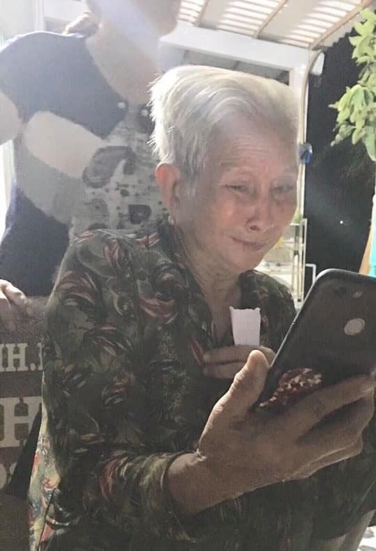 Người phụ nữ tìm lại gia đình sau 22 năm lưu lạc nhờ… Facebook nguoi phu nu tim lai gia dinh sau 22 nam luu lac nho facebook