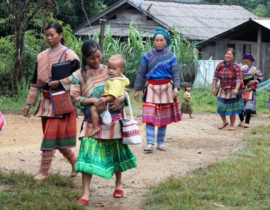 Có một bản Mông ở đại ngàn Tây Nguyên ban mong o dai ngan tay nguyen