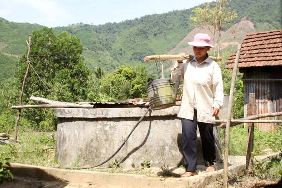 Nắng nóng và hạn mặn ở Miền Trung - Tây Nguyên khiến đời sống người dân lao đao nang nong va han man o mien trung tay nguyen khien doi song nguoi dan lao dao