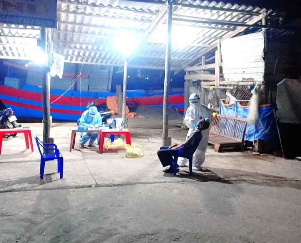 Quảng Ngãi họp khẩn khi ghi nhận thêm nhiều ca dương tính SARS-CoV-2 Quảng Ngãi họp khẩn khi ghi nhận thêm nhiều ca dương tính SARS-CoV-2
