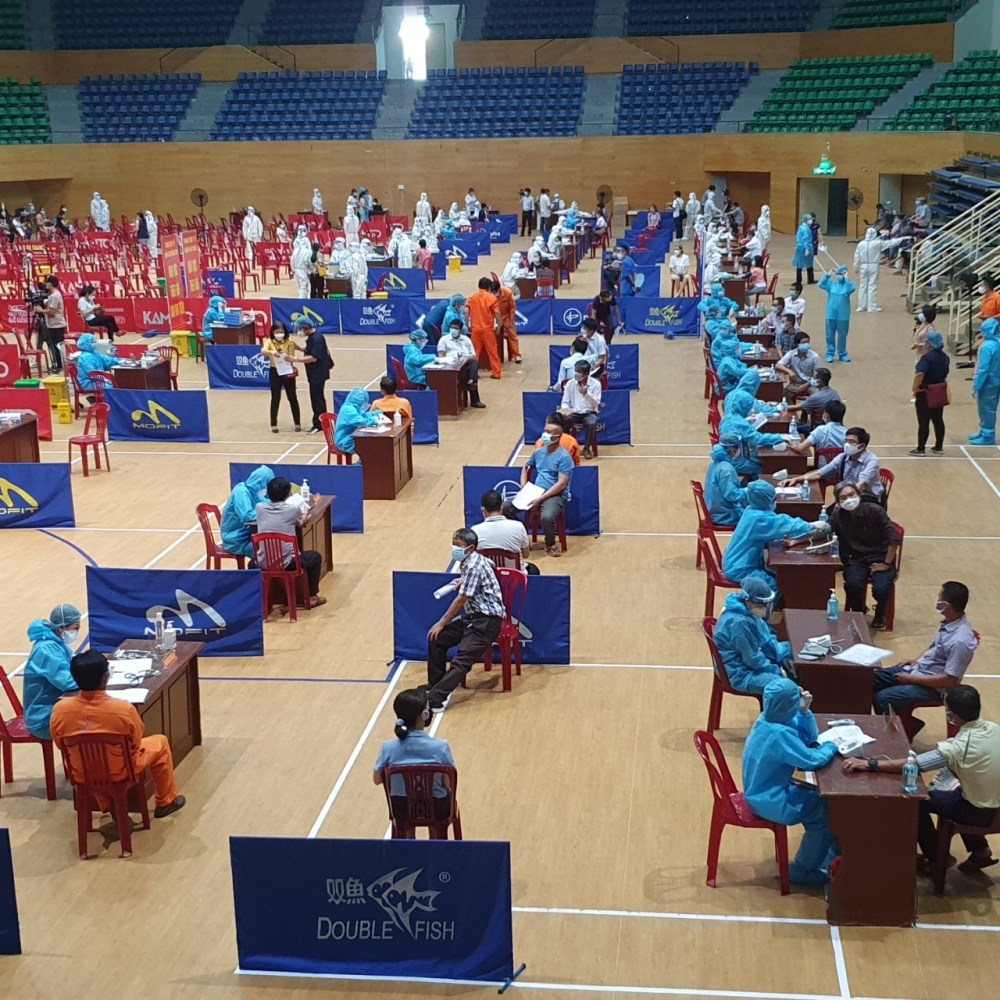 Đà Nẵng bắt đầu tiêm vacxin cho toàn bộ công dân Đà Nẵng bắt đầu tiêm vacxin cho toàn bộ công dân