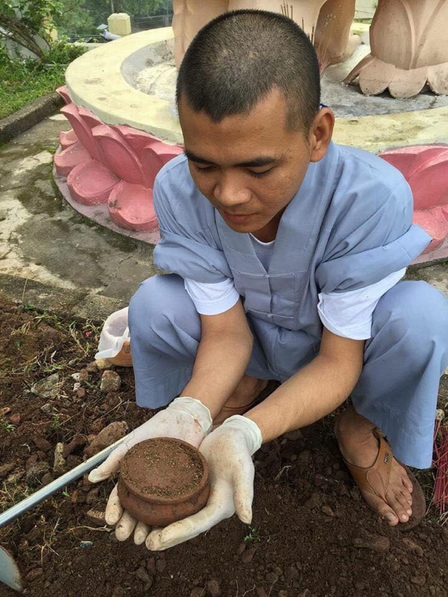 Dưới mái nhà từ tâm duoi mai nha tu tam