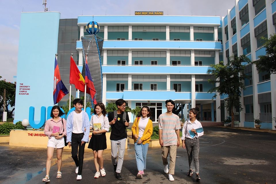 ĐH Đà Nẵng chi 25 tỷ hỗ trợ học phí cho sinh viên ĐH Đà Nẵng chi 25 tỷ hỗ trợ học phí cho sinh viên