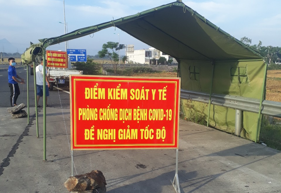 Khởi tố người trốn khai báo y tế làm lây lan dịch bệnh ở Quảng Nam Khởi tố người trốn khai báo y tế làm lây lan dịch bệnh ở Quảng Nam
