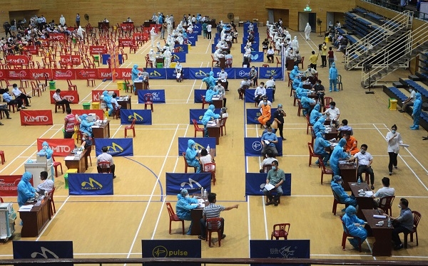 Đà Nẵng triển khai tiêm vaccine AstraZeneca cho hơn 40 nghìn người dân Đà Nẵng triển khai tiêm vaccine AstraZeneca cho hơn 40 nghìn người dân