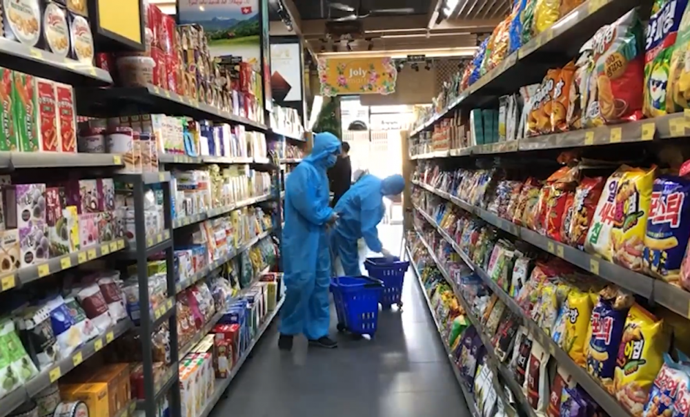 Các nhân viên giao hàng của các đơn vị cung ứng lương thực, thực phẩm tại Đà Nẵng được phép hoạt động Các nhân viên giao hàng của các đơn vị cung ứng lương thực, thực phẩm tại Đà Nẵng được phép hoạt động