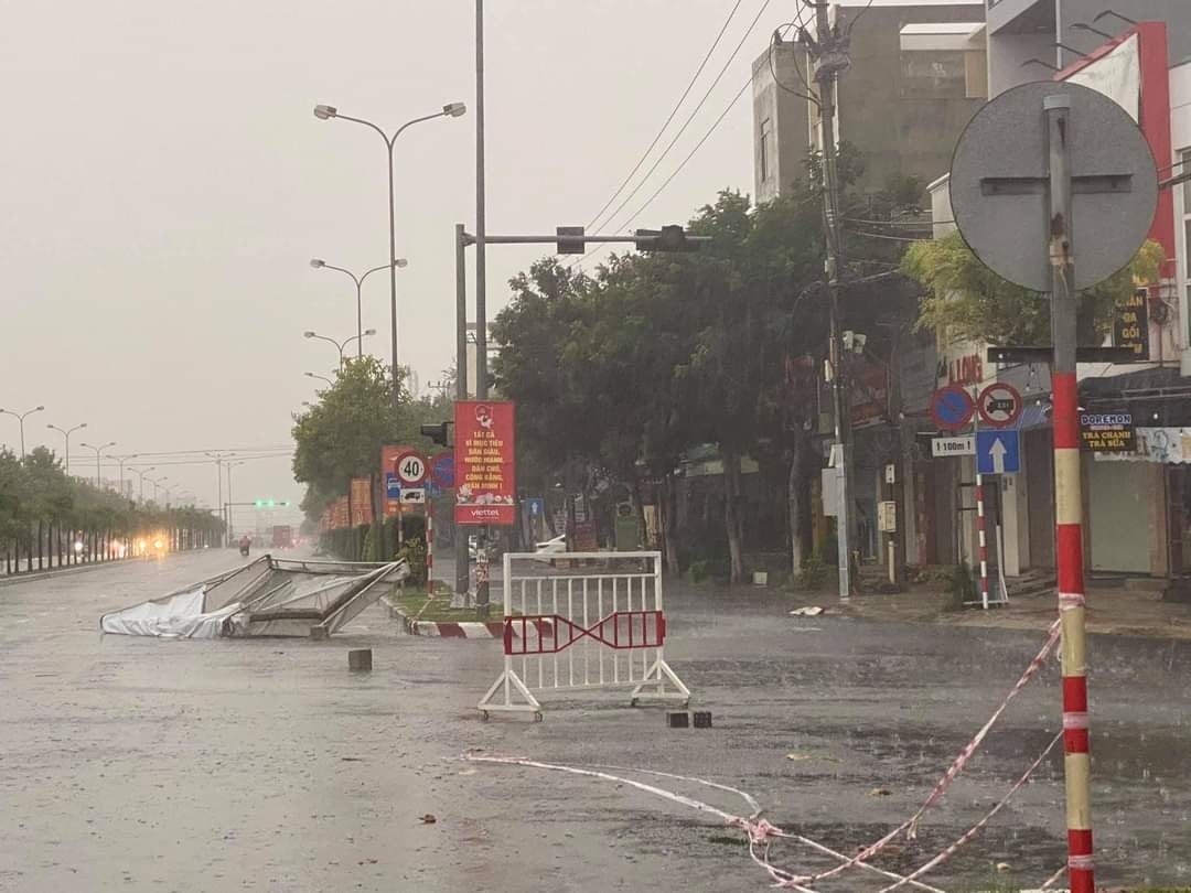 Đà Nẵng hoàn tất công tác ứng phó với bão số 5 Đà Nẵng hoàn tất công tác ứng phó với bão số 5