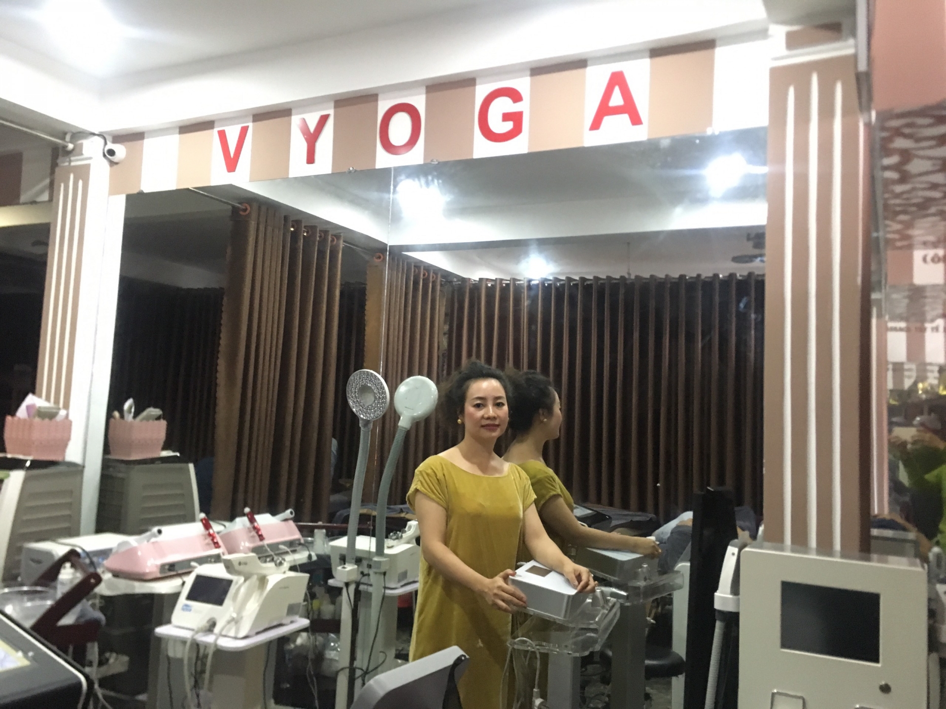 Bình dân hóa dịch vụ Spa với Vyoga Đá Muối vyoga da muoi binh dan hoa dich vu spa